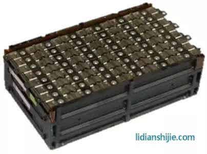 圍繞電池包綜合熱管理進行了全方位的立體設(shè)計