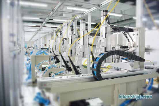 鋰電池組裝加工設(shè)備