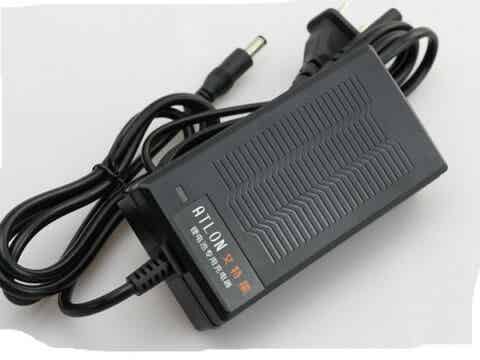 超威鋰電 鋰電池專用42V2A電動車充電器卡農頭圖2