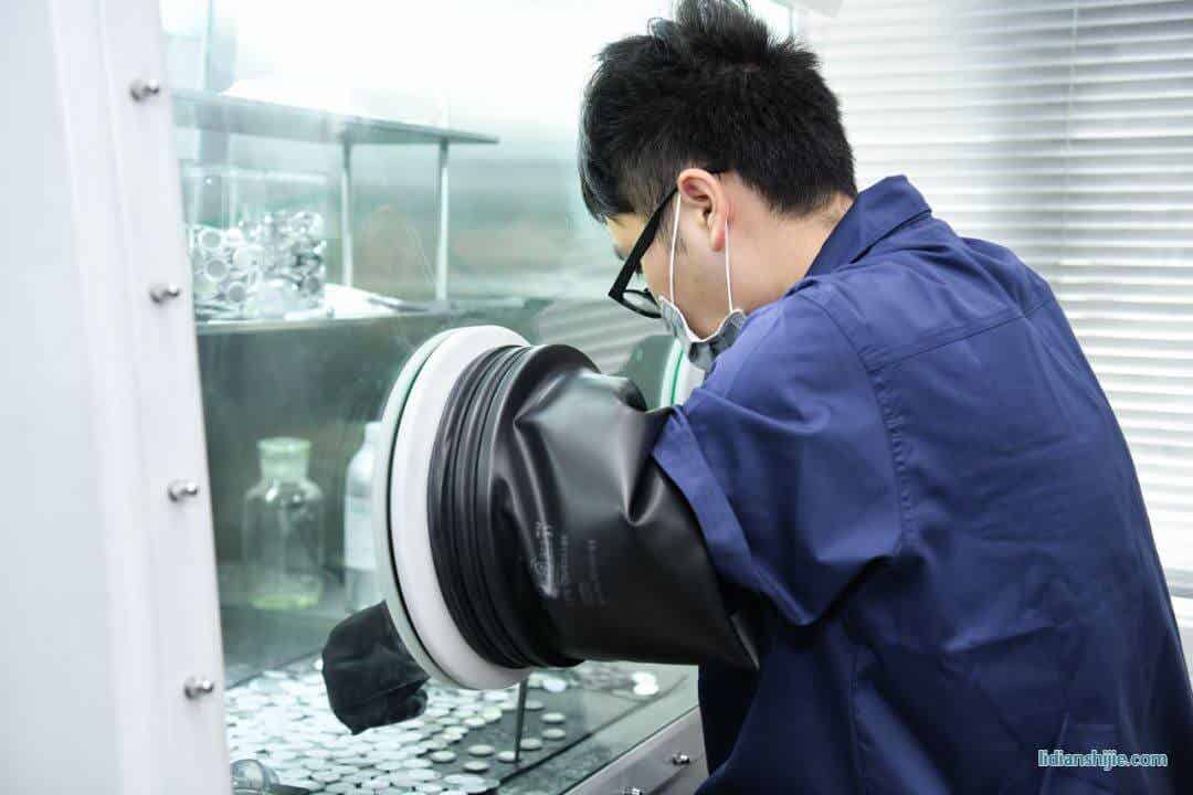 杉杉10萬噸鋰電負極材料包頭基地正式投產