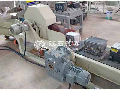 銘鑫冶金設(shè)備 廢舊蓄電池切割機