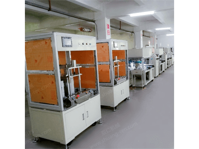 雙仁機(jī)械新能源鋰電池設(shè)備自動(dòng)包膜機(jī)