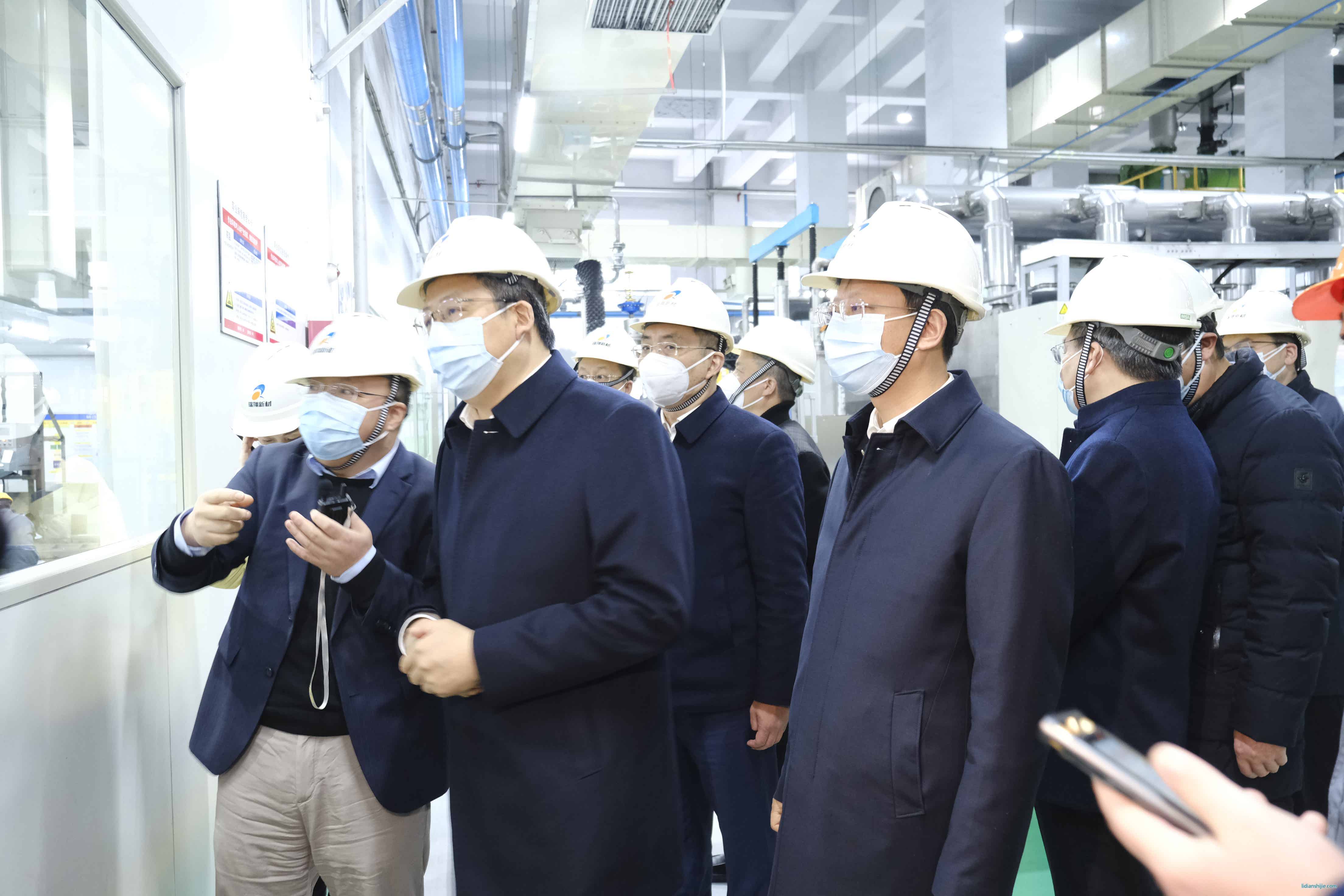 南通市委副書記、代市長吳新明來瑞翔新材調研 南通市委副書記、代市長吳新明來瑞翔新材調研