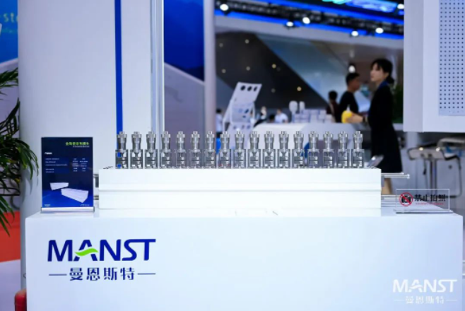 彭建林電池極片智能制造數(shù)字工廠